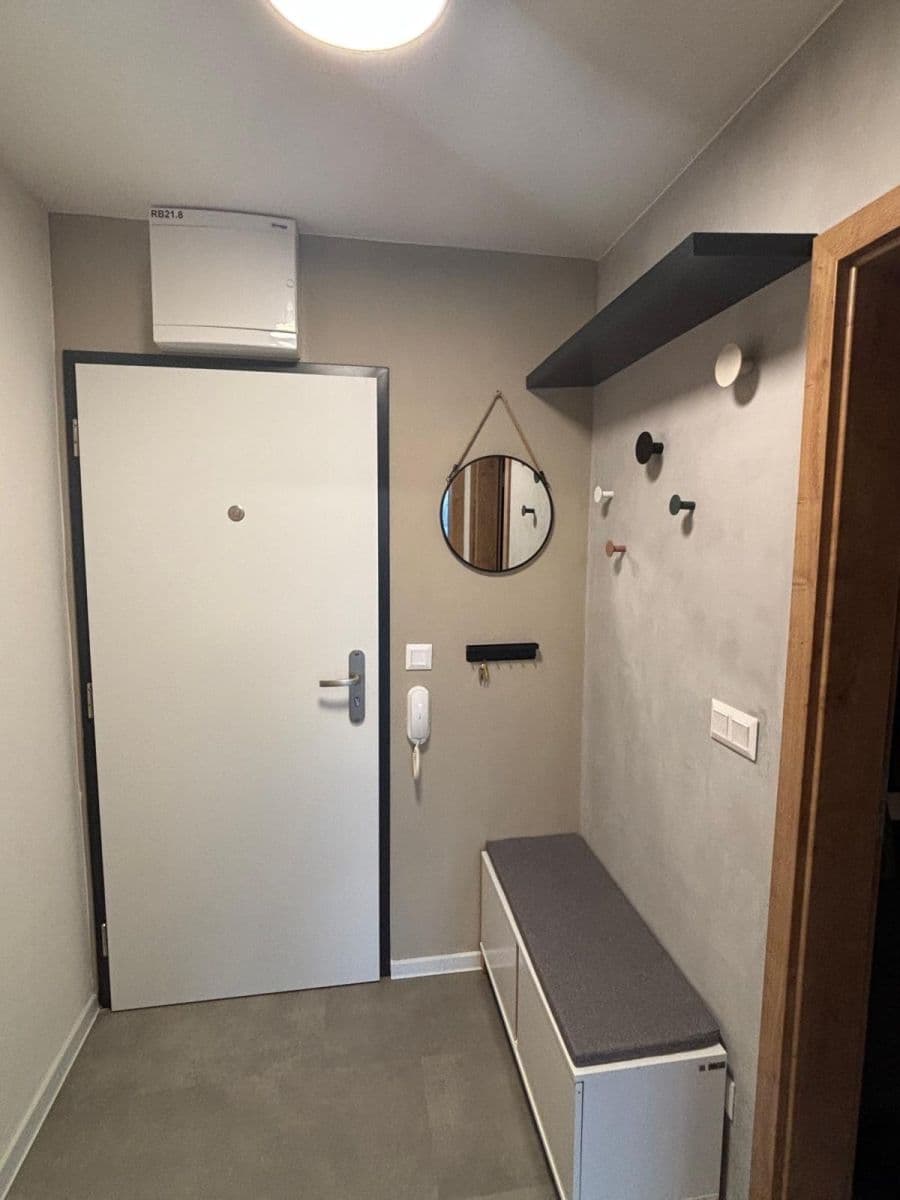 Prenájom bytu 1-izbový 40 m², Olomouc, Olomoucký kraj Prenájom bytu 1-izbový 40 m², Olomouc, Olomoucký kraj