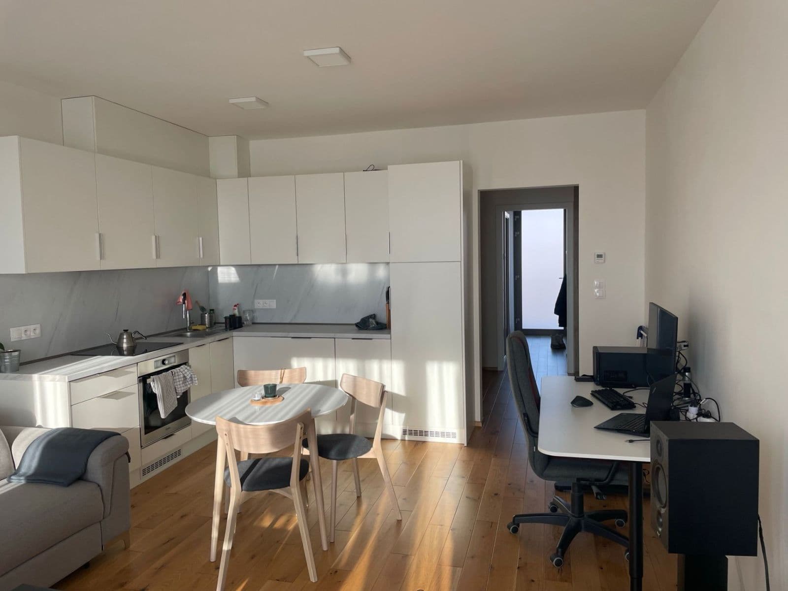 Prenájom bytu 2-izbový 48 m², Na Valentince, Praha, Praha Prenájom bytu 2-izbový 48 m², Na Valentince, Praha, Praha