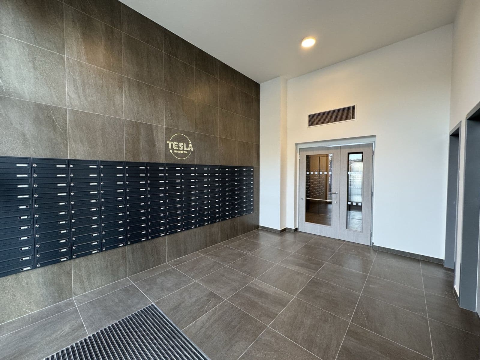 Prenájom bytu 1-izbový 33 m², Poděbradská, Praha, Praha Prenájom bytu 1-izbový 33 m², Poděbradská, Praha, Praha