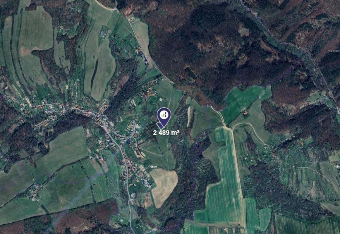 Predaj pozemku 2.489 m², Košíky, Zlínský kraj Predaj pozemku 2.489 m², Košíky, Zlínský kraj