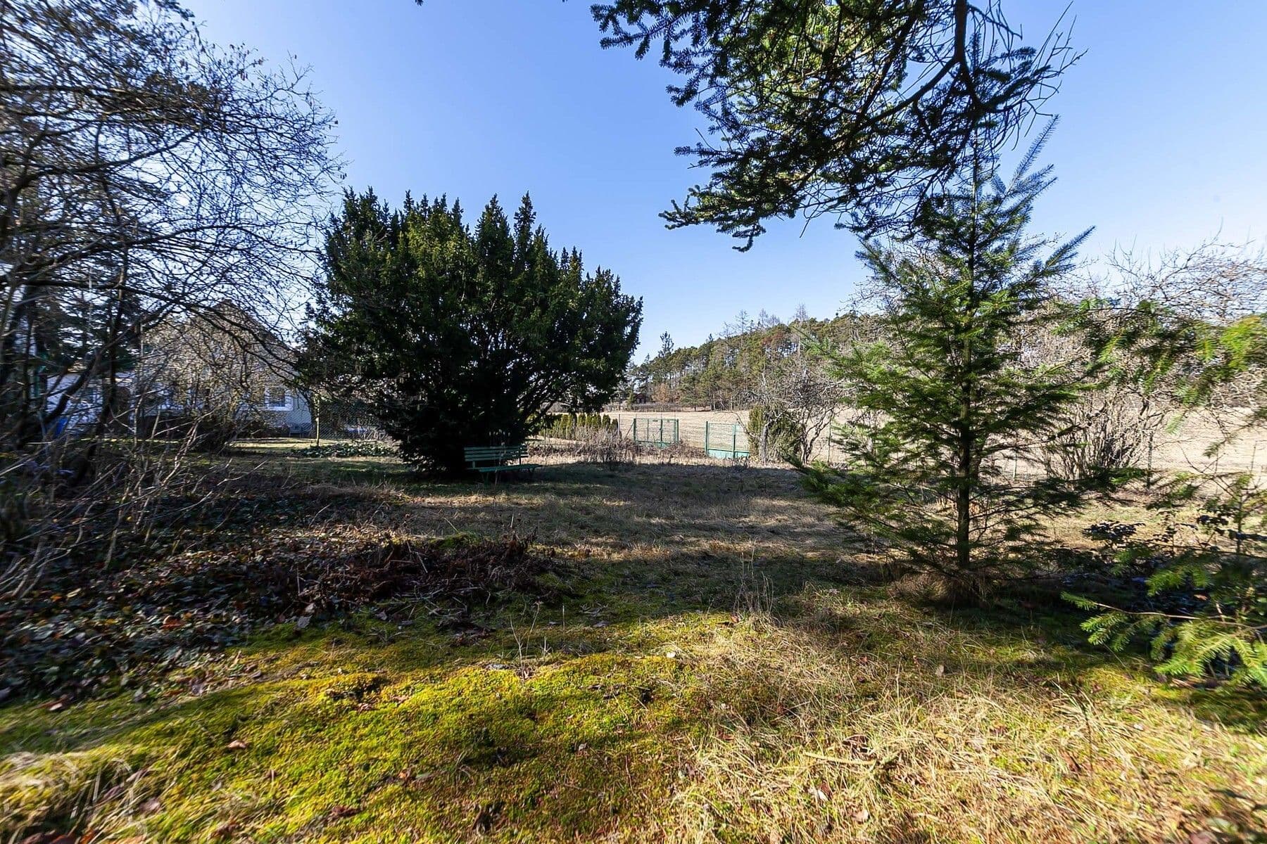 Predaj rekreačného objektu 100 m², pozemek 1.440 m², Malá Hraštice, Středočeský kraj Predaj rekreačného objektu 100 m², pozemek 1.440 m², Malá Hraštice, Středočeský kraj