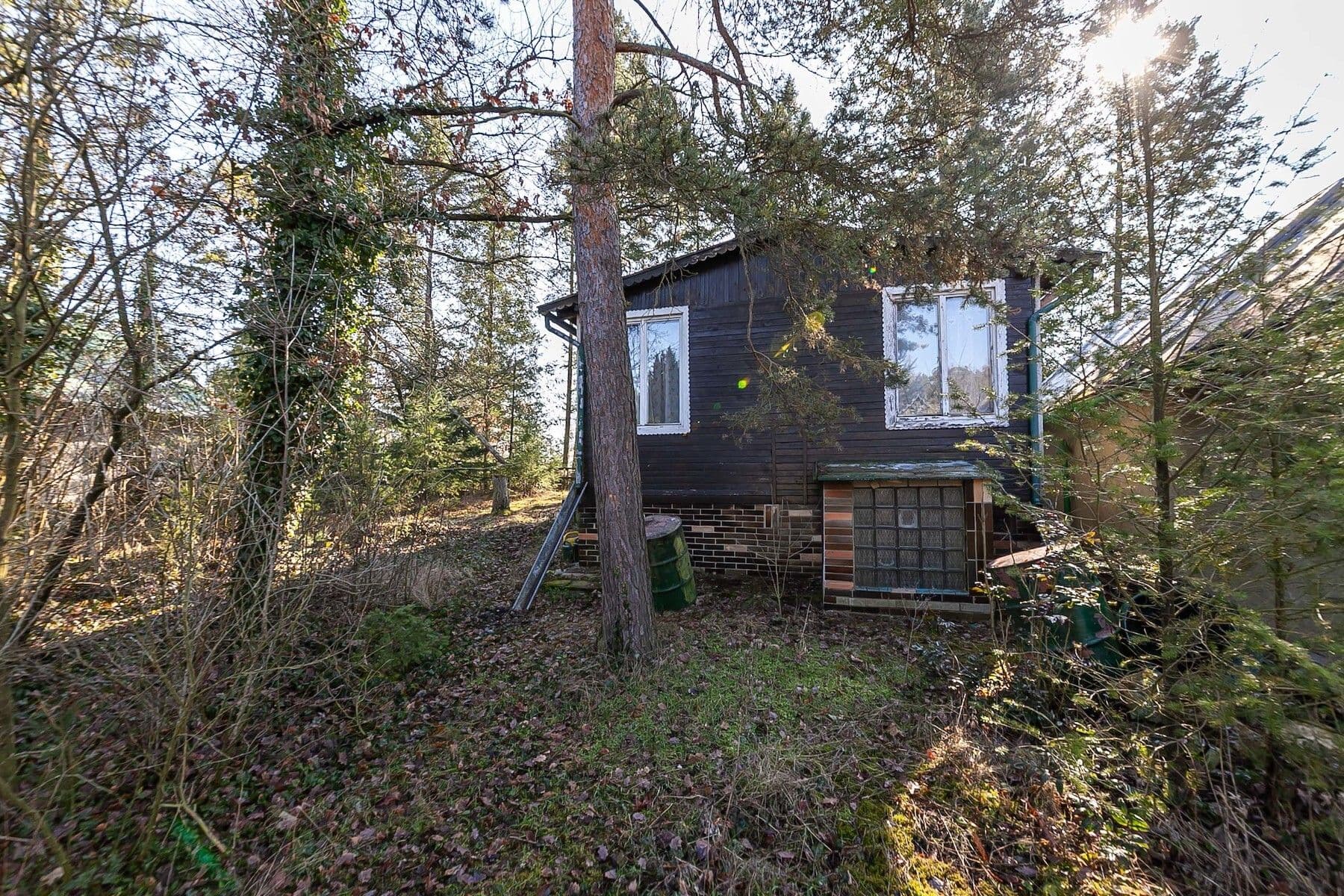 Predaj rekreačného objektu 100 m², pozemek 1.440 m², Malá Hraštice, Středočeský kraj Predaj rekreačného objektu 100 m², pozemek 1.440 m², Malá Hraštice, Středočeský kraj