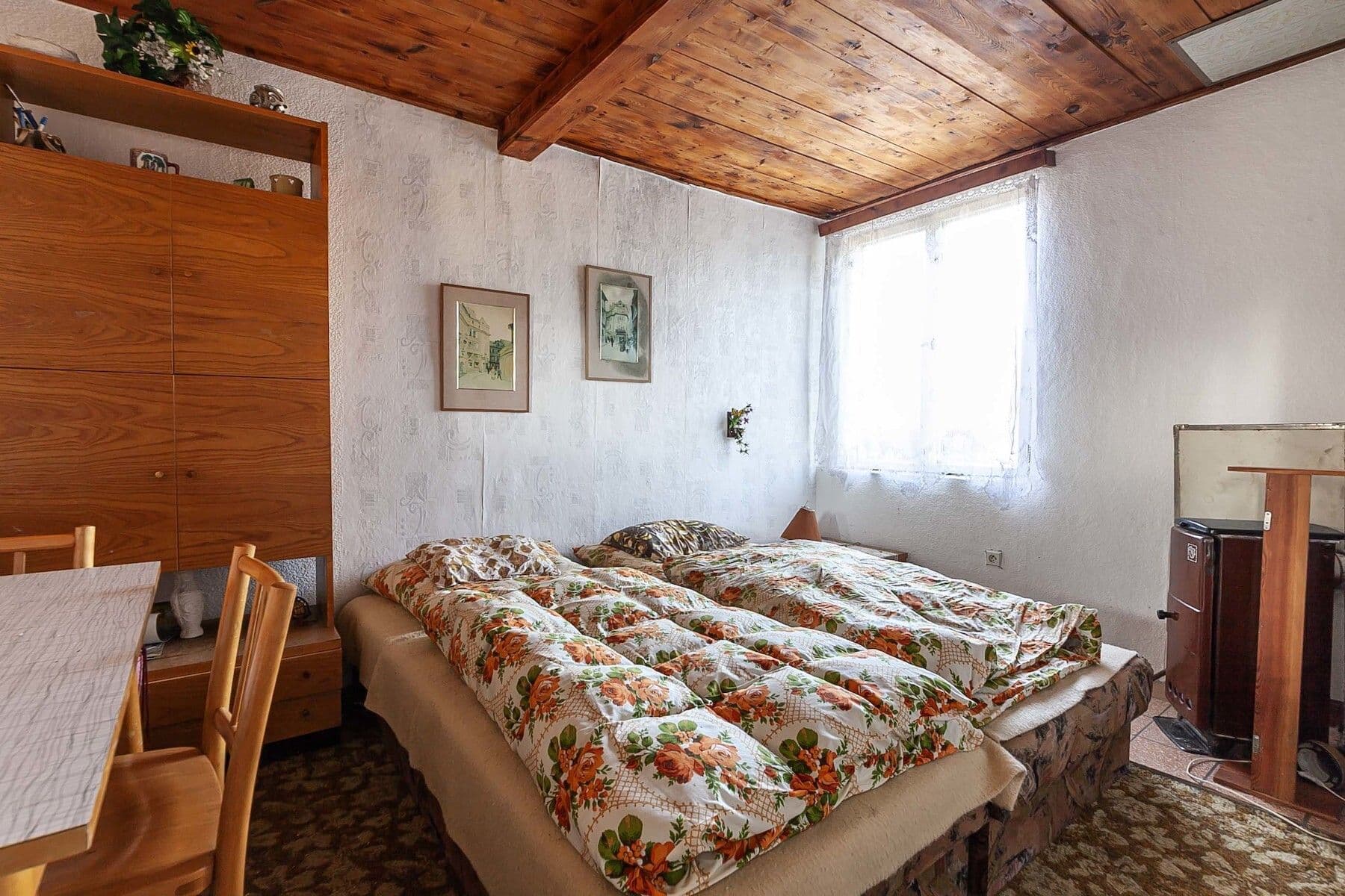 Predaj rekreačného objektu 100 m², pozemek 1.440 m², Malá Hraštice, Středočeský kraj Predaj rekreačného objektu 100 m², pozemek 1.440 m², Malá Hraštice, Středočeský kraj