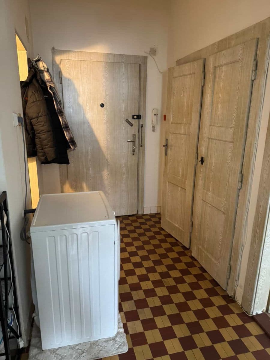 Prenájom bytu 2-izbový 55 m², Táborská, Praha, Praha Prenájom bytu 2-izbový 55 m², Táborská, Praha, Praha