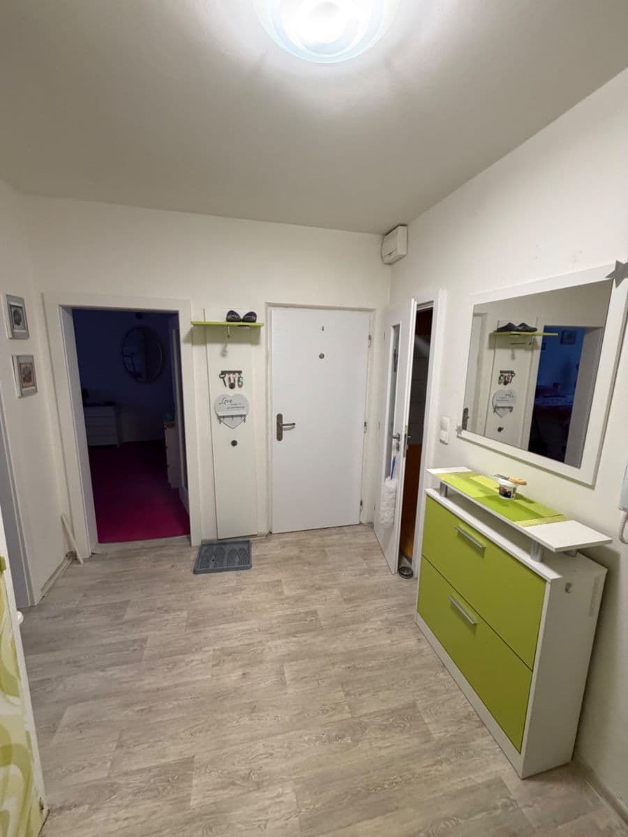 Prenájom bytu 2-izbový 60 m², Terezie Brzkové, Plzeň, Plzeňský kraj Prenájom bytu 2-izbový 60 m², Terezie Brzkové, Plzeň, Plzeňský kraj