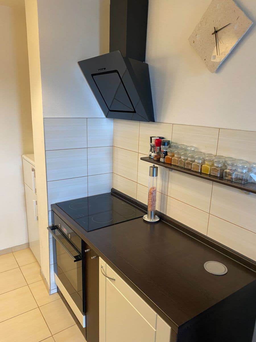 Prenájom bytu 2-izbový 46 m², Poznaňská, Praha, Praha Prenájom bytu 2-izbový 46 m², Poznaňská, Praha, Praha