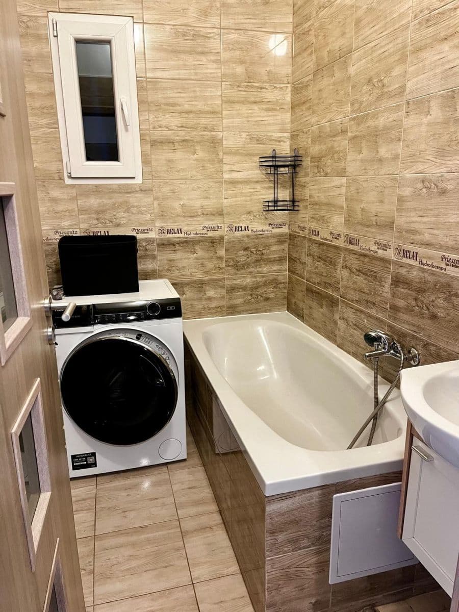 Predaj bytu 2-izbový 51 m², Biskupcova, Praha, Praha Predaj bytu 2-izbový 51 m², Biskupcova, Praha, Praha