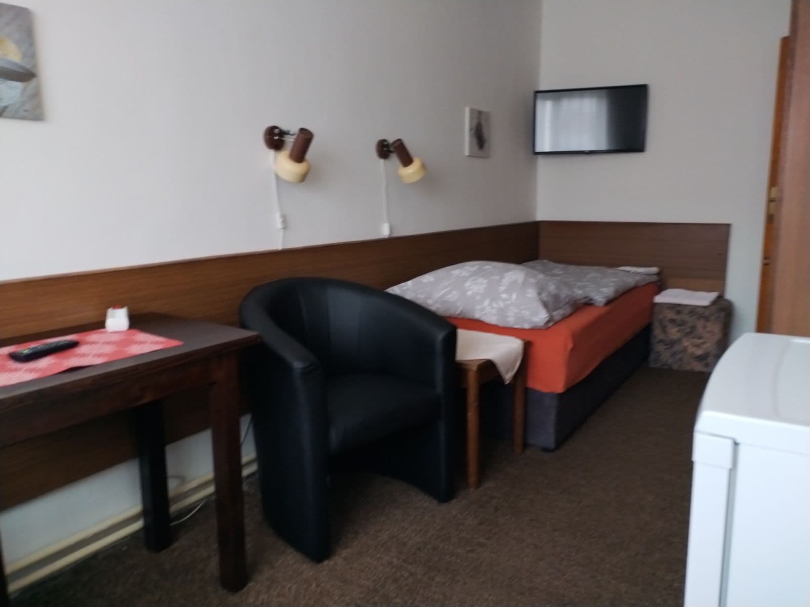 Prenájom bytu 1-izbový 27 m², Ústecká, Praha, Praha Prenájom bytu 1-izbový 27 m², Ústecká, Praha, Praha