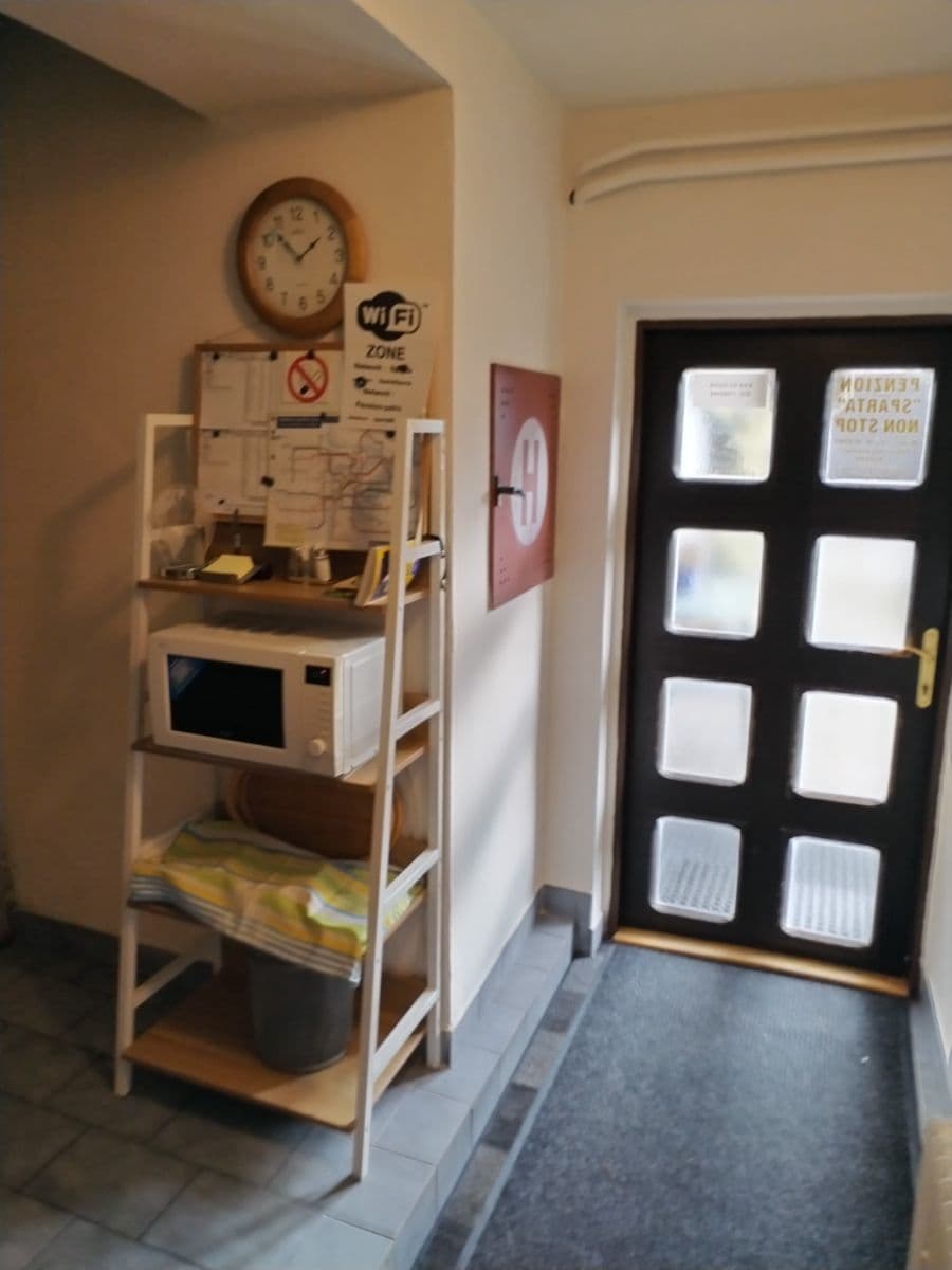 Prenájom bytu 1-izbový 27 m², Ústecká, Praha, Praha Prenájom bytu 1-izbový 27 m², Ústecká, Praha, Praha