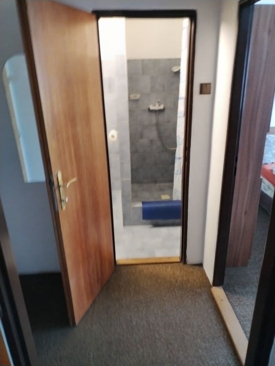 Prenájom bytu 1-izbový 27 m², Ústecká, Praha, Praha Prenájom bytu 1-izbový 27 m², Ústecká, Praha, Praha