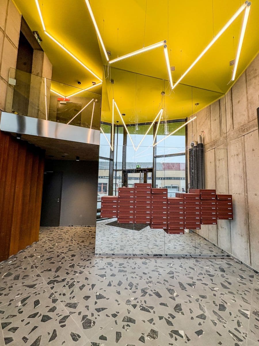 Prenájom bytu 1-izbový 29 m², U Komína, Praha, Praha Prenájom bytu 1-izbový 29 m², U Komína, Praha, Praha