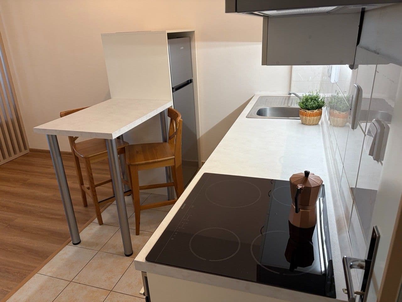 Prenájom bytu 1-izbový 32 m², Oblá, Brno, Jihomoravský kraj Prenájom bytu 1-izbový 32 m², Oblá, Brno, Jihomoravský kraj