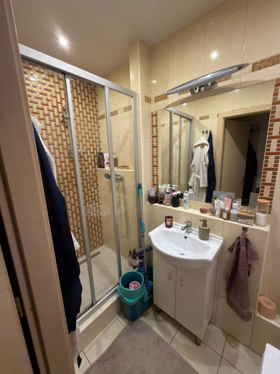 Prenájom bytu 1-izbový 27 m², Kahovská, Praha, Praha Prenájom bytu 1-izbový 27 m², Kahovská, Praha, Praha