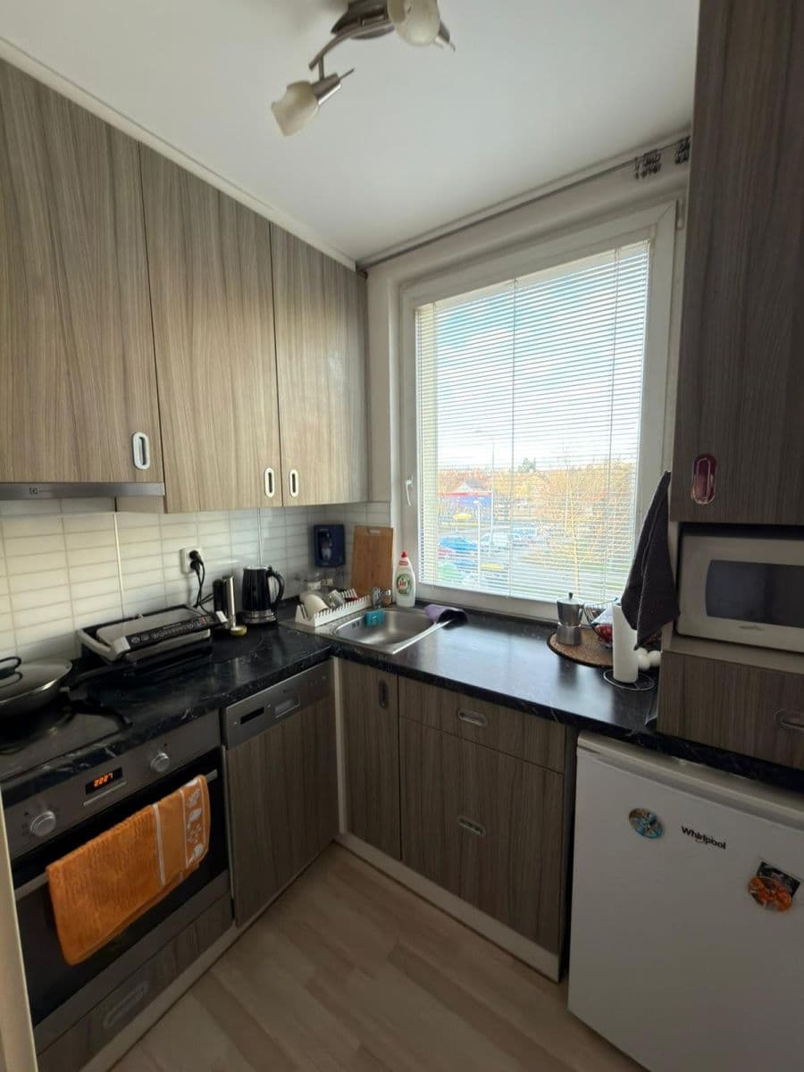 Prenájom bytu 1-izbový 27 m², Kahovská, Praha, Praha Prenájom bytu 1-izbový 27 m², Kahovská, Praha, Praha