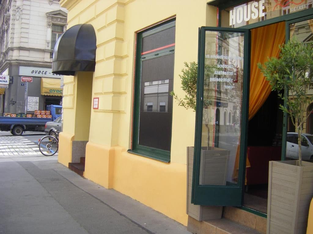 Prenájom bytu 50 m², Kamenická, Praha, Praha Prenájom bytu 50 m², Kamenická, Praha, Praha