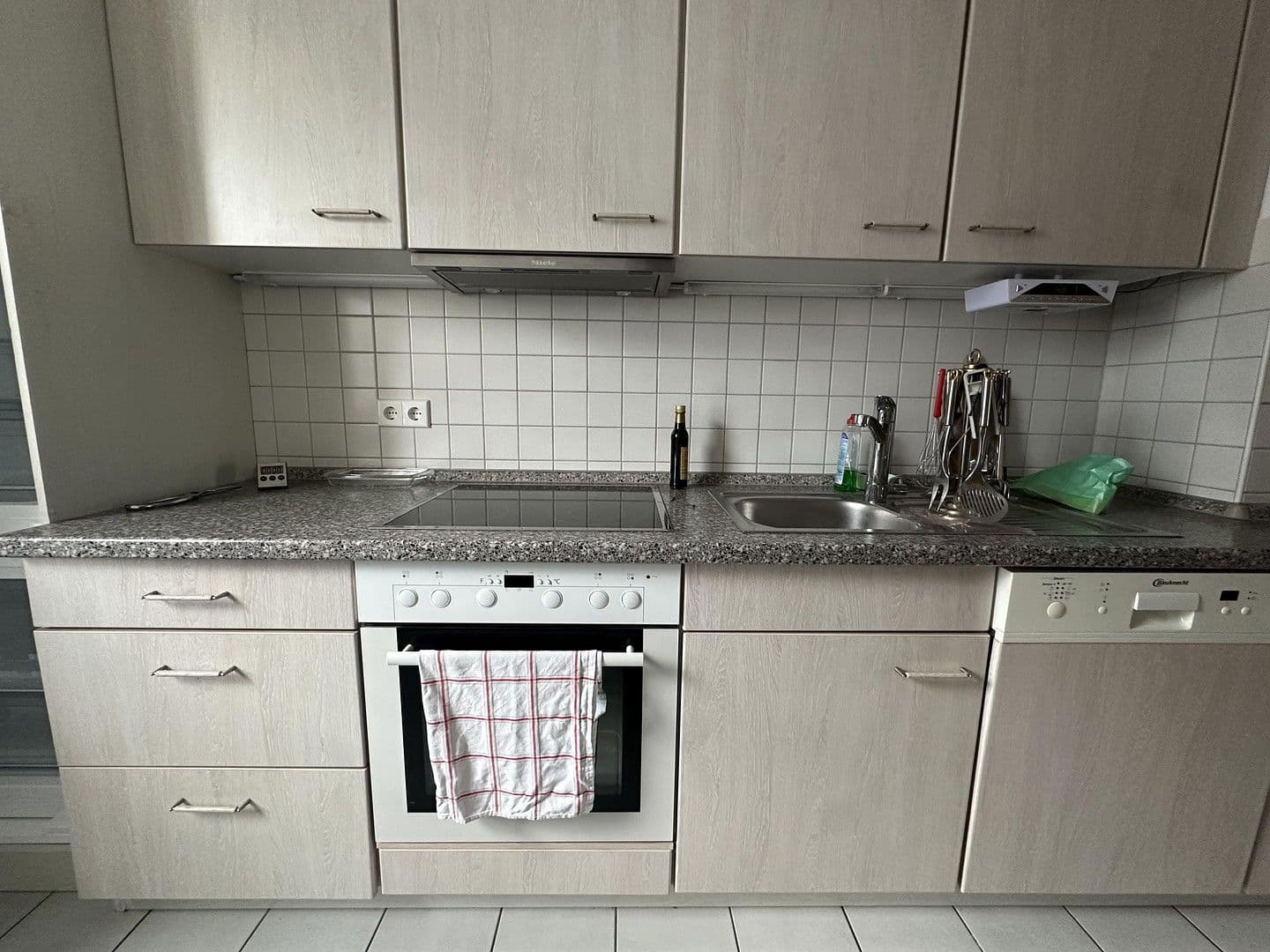 Prenájom bytu 3-izbový 72 m², Graugansstraße 34, Stuttgart, Bádensko-Wurttembersko Prenájom bytu 3-izbový 72 m², Graugansstraße 34, Stuttgart, Bádensko-Wurttembersko