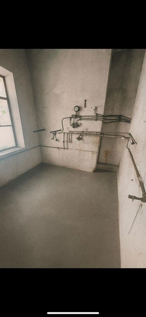 Prenájom nebytového priestoru 35 m², Hindelangerstraße, Stuttgar, Untertürkheim, Bádensko-Wurttembersko Prenájom nebytového priestoru 35 m², Hindelangerstraße, Stuttgar, Untertürkheim, Bádensko-Wurttembersko