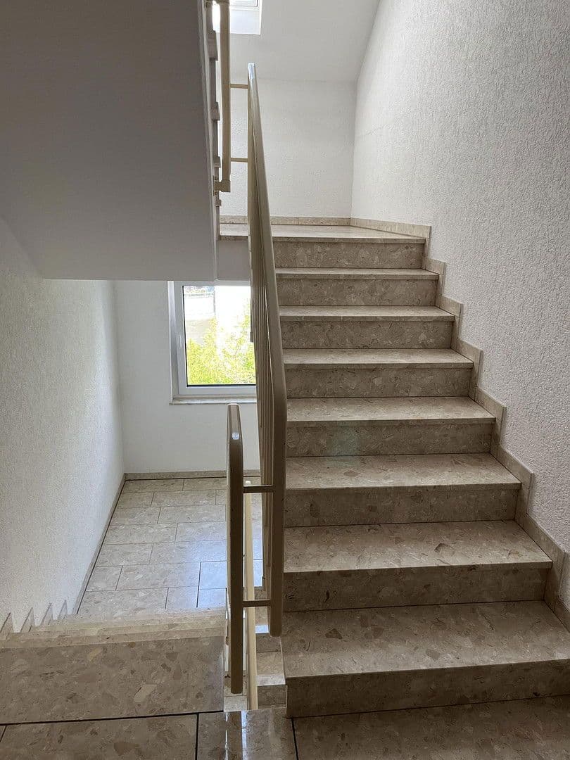 Prenájom bytu 2-izbový 50 m², Sandhausen, Bádensko-Wurttembersko Prenájom bytu 2-izbový 50 m², Sandhausen, Bádensko-Wurttembersko