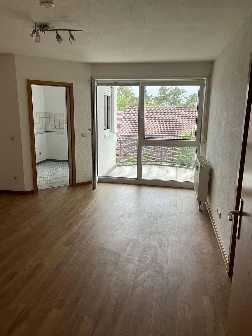 Prenájom bytu 2-izbový 50 m², Sandhausen, Bádensko-Wurttembersko Prenájom bytu 2-izbový 50 m², Sandhausen, Bádensko-Wurttembersko