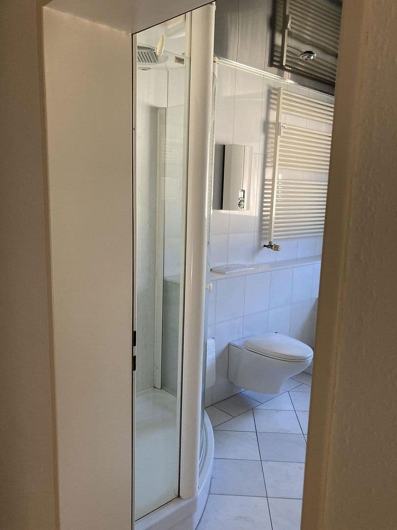 Prenájom bytu 4-izbový 109 m², Waldstraße 3, Kenn, Porýnie-Falcko Prenájom bytu 4-izbový 109 m², Waldstraße 3, Kenn, Porýnie-Falcko