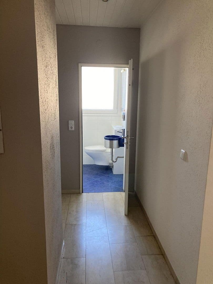 Prenájom bytu 4-izbový 109 m², Waldstraße 3, Kenn, Porýnie-Falcko Prenájom bytu 4-izbový 109 m², Waldstraße 3, Kenn, Porýnie-Falcko