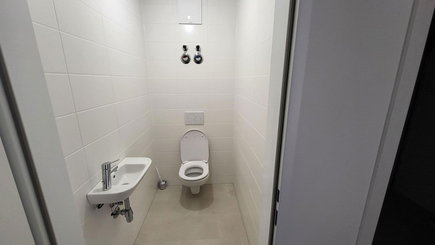 Prenájom bytu 2-izbový 45 m², Am Kanal 111/2/9, Wien, Viedeň Prenájom bytu 2-izbový 45 m², Am Kanal 111/2/9, Wien, Viedeň