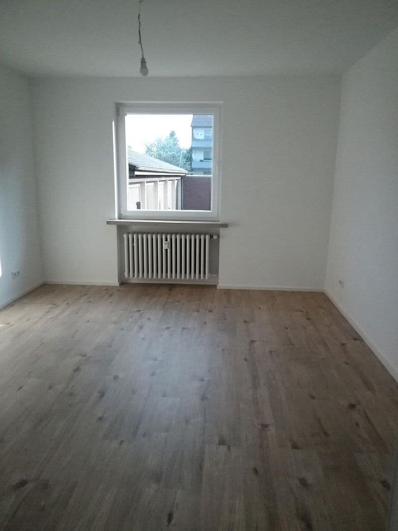 Prenájom bytu 3-izbový 70 m², Giesen, Dolné Sasko Prenájom bytu 3-izbový 70 m², Giesen, Dolné Sasko