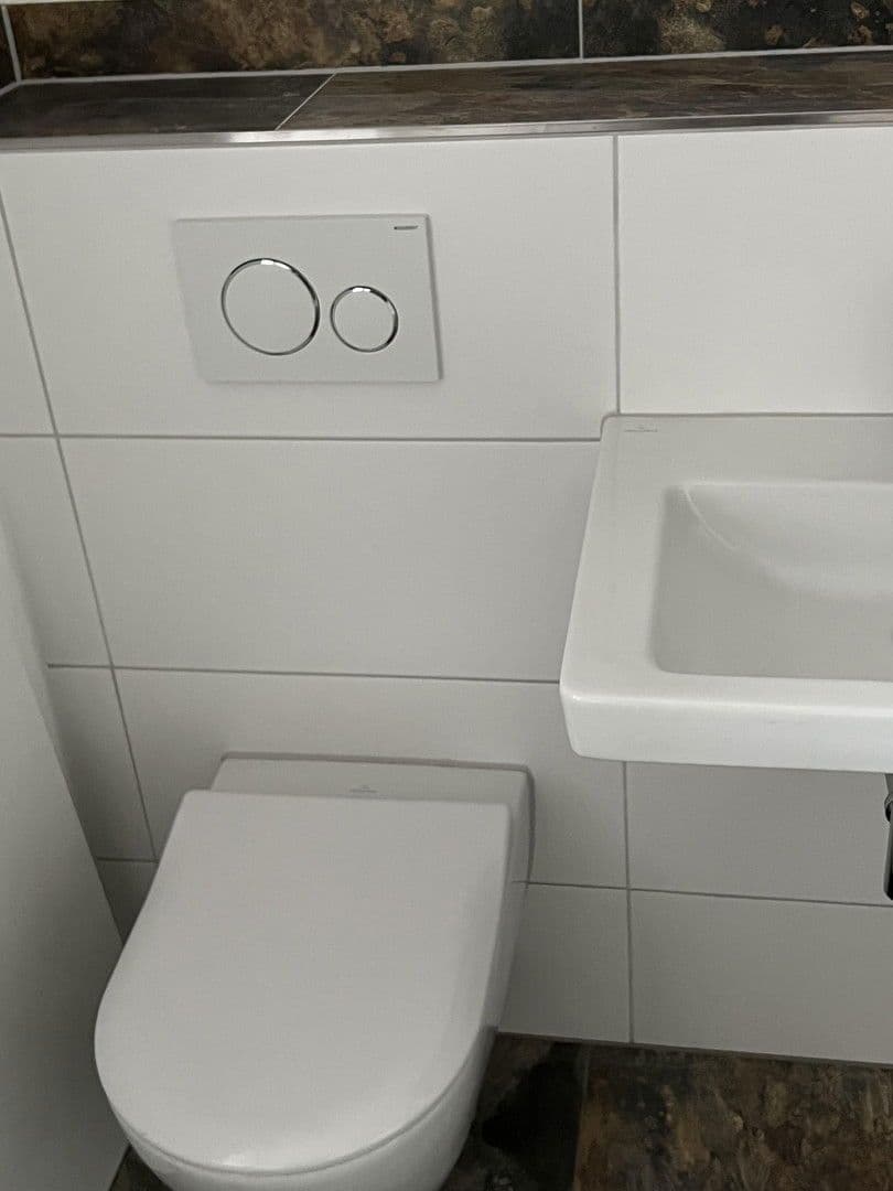 Prenájom domu 195 m², pozemek 400 m², Meiereiweg 25, Pirna, Sasko Prenájom domu 195 m², pozemek 400 m², Meiereiweg 25, Pirna, Sasko