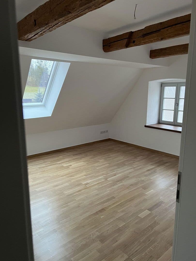 Prenájom domu 195 m², pozemek 400 m², Meiereiweg 25, Pirna, Sasko Prenájom domu 195 m², pozemek 400 m², Meiereiweg 25, Pirna, Sasko