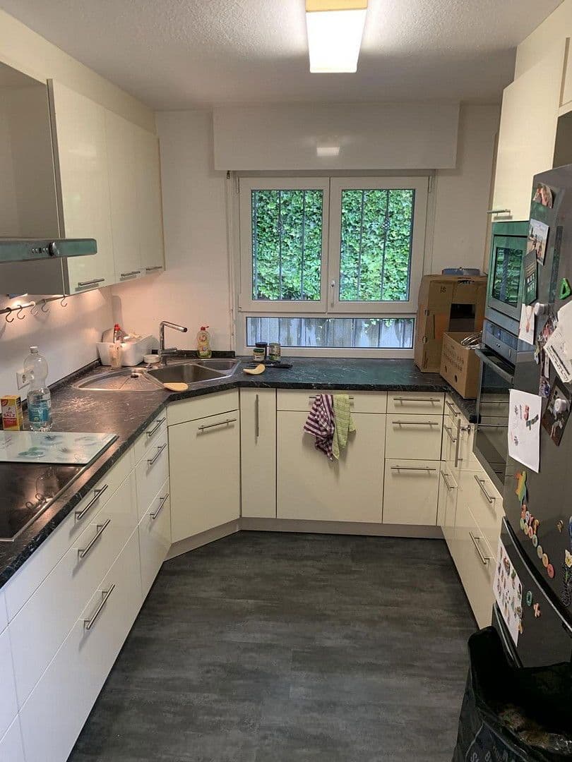 Predaj domu 236 m², pozemek 692 m², Hirschenweg 14, Buchenbach, Bádensko-Wurttembersko Predaj domu 236 m², pozemek 692 m², Hirschenweg 14, Buchenbach, Bádensko-Wurttembersko