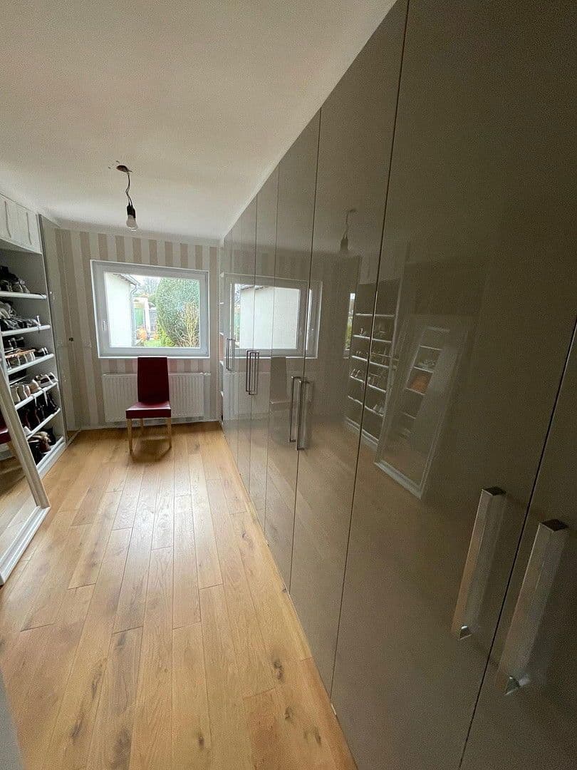 Predaj domu 122 m², pozemek 602 m², Düsseldorf, Severné Porýnie - Westfálsko Predaj domu 122 m², pozemek 602 m², Düsseldorf, Severné Porýnie - Westfálsko