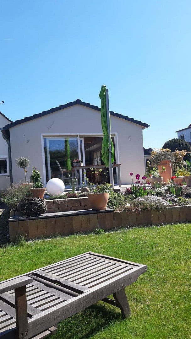 Predaj domu 122 m², pozemek 602 m², Düsseldorf, Severné Porýnie - Westfálsko Predaj domu 122 m², pozemek 602 m², Düsseldorf, Severné Porýnie - Westfálsko