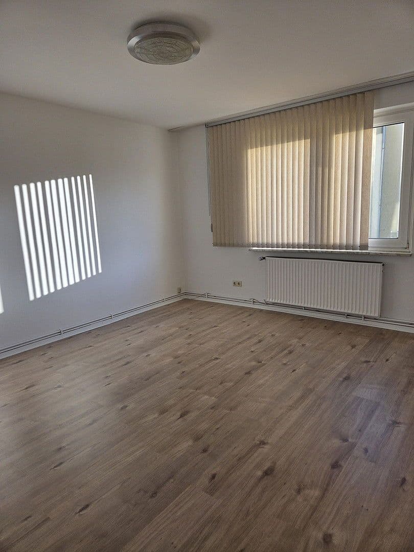 Prenájom bytu 3-izbový 61 m², Hildesheim, Dolné Sasko Prenájom bytu 3-izbový 61 m², Hildesheim, Dolné Sasko