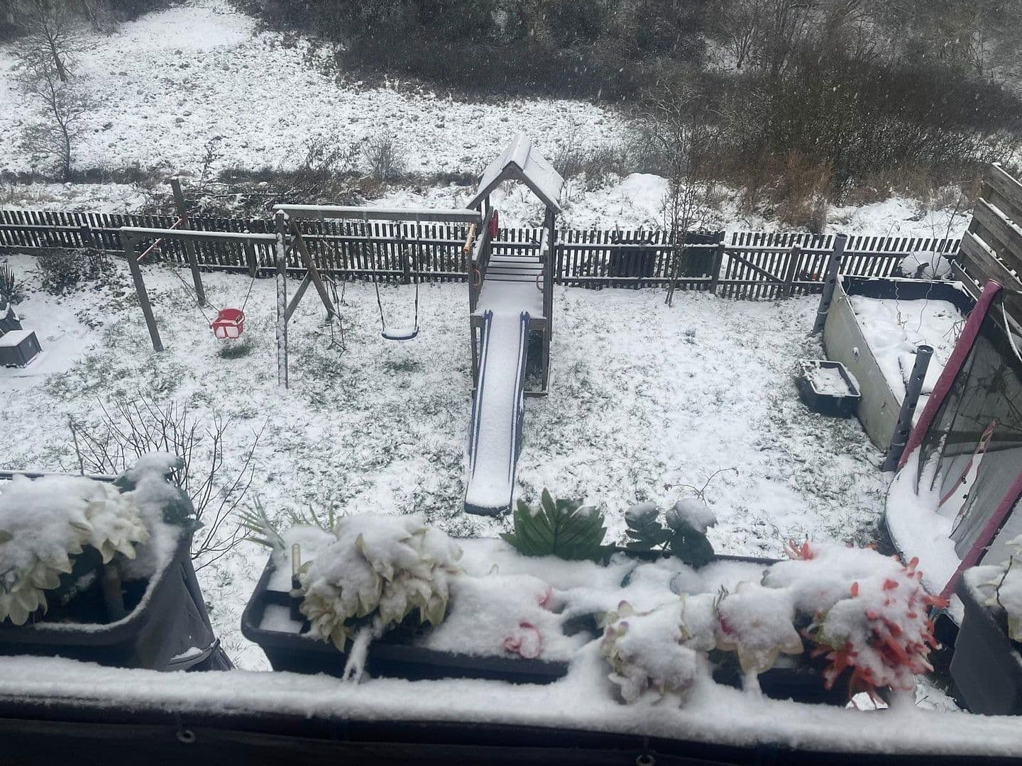 Predaj domu 140 m², pozemek 416 m², Mücke, Hesensko Predaj domu 140 m², pozemek 416 m², Mücke, Hesensko