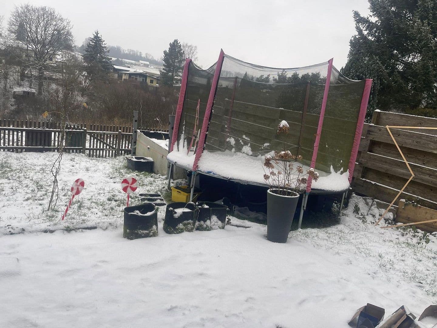 Predaj domu 140 m², pozemek 416 m², Mücke, Hesensko Predaj domu 140 m², pozemek 416 m², Mücke, Hesensko