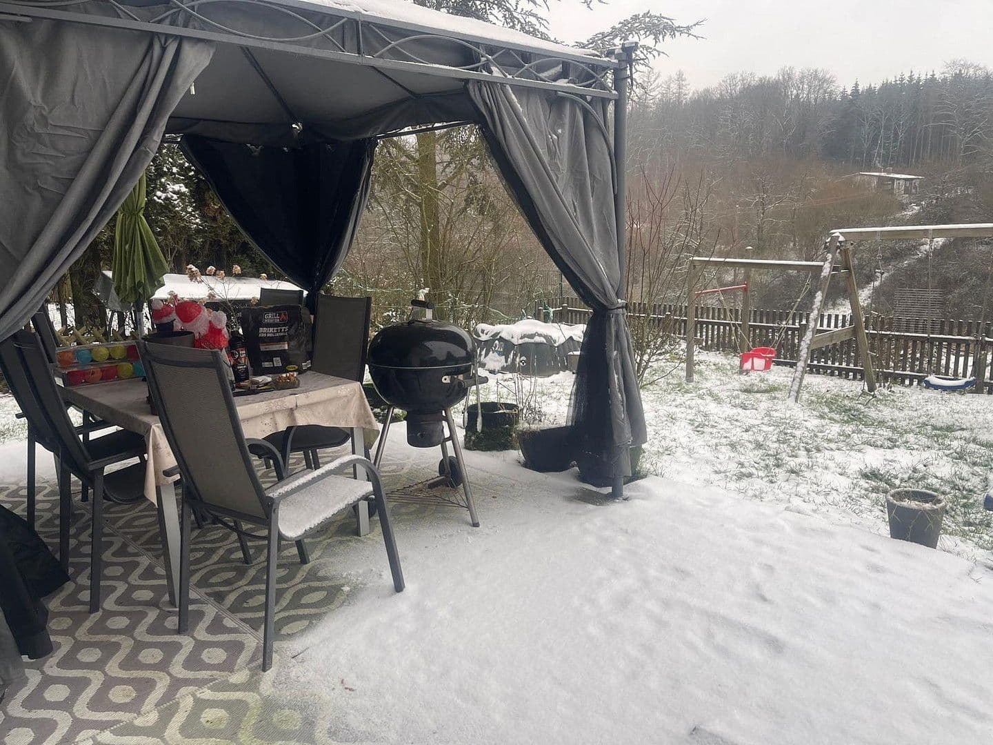 Predaj domu 140 m², pozemek 416 m², Mücke, Hesensko Predaj domu 140 m², pozemek 416 m², Mücke, Hesensko