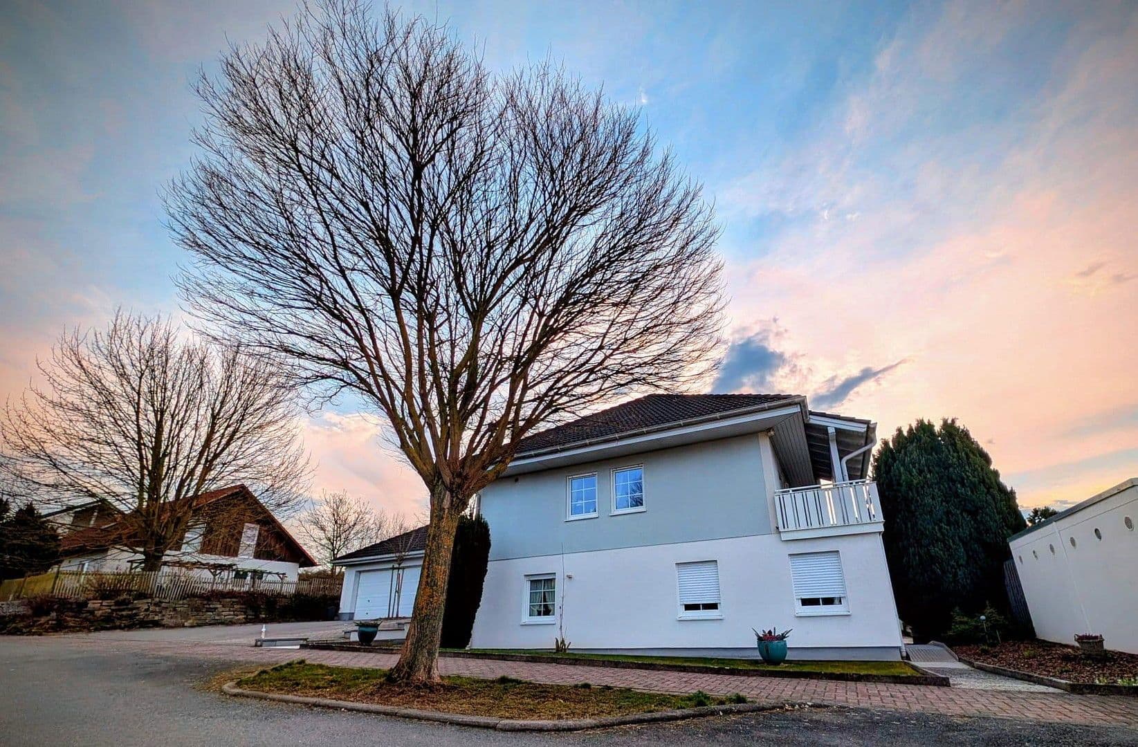 Predaj domu 230 m², pozemek 809 m², Volkmarsen, Hesensko Predaj domu 230 m², pozemek 809 m², Volkmarsen, Hesensko