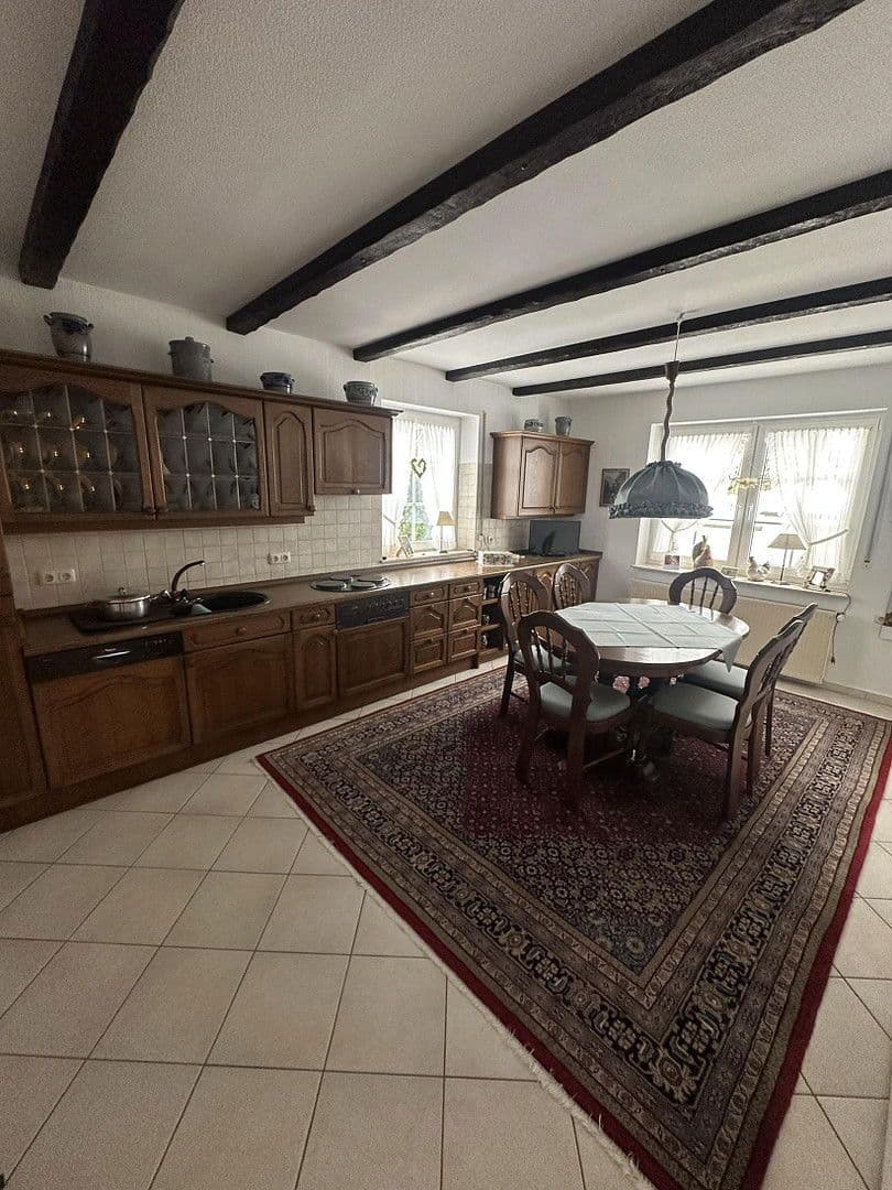 Predaj domu 230 m², pozemek 809 m², Volkmarsen, Hesensko Predaj domu 230 m², pozemek 809 m², Volkmarsen, Hesensko