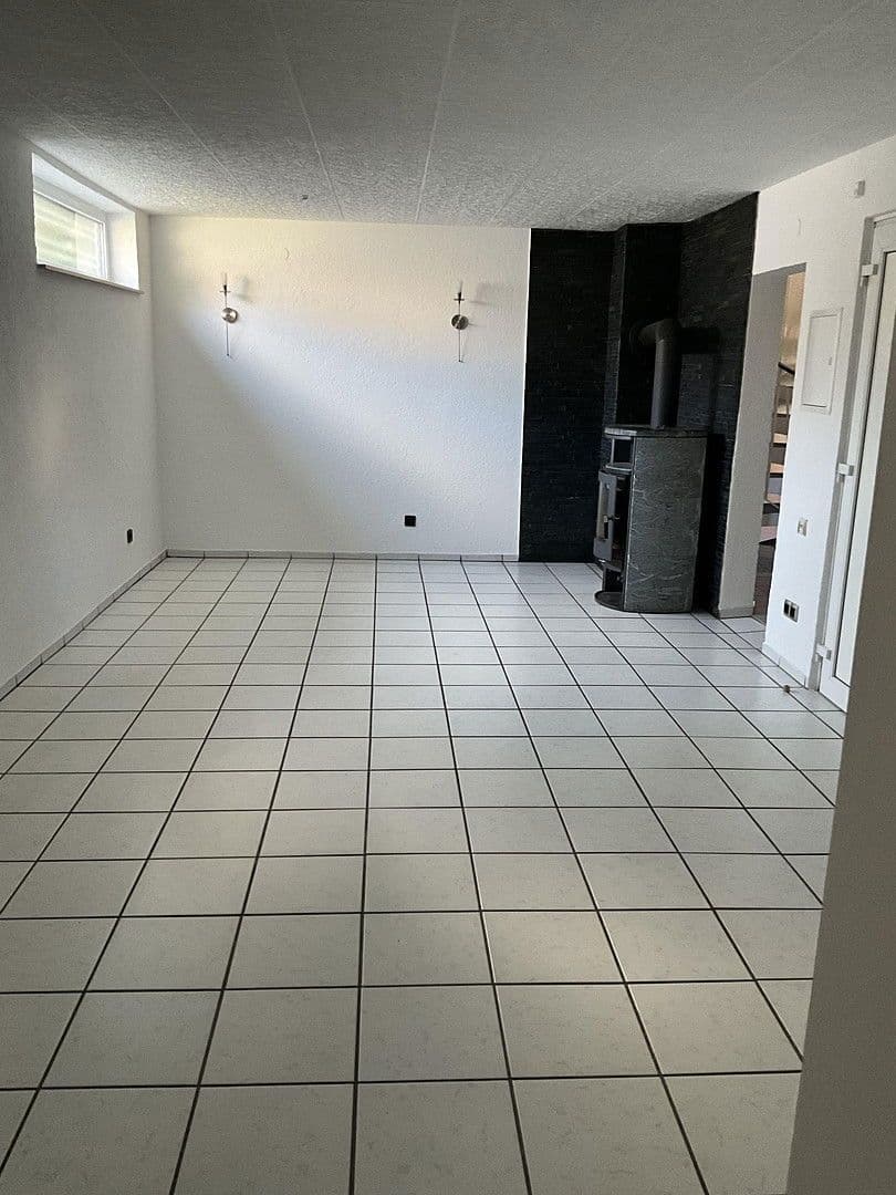 Prenájom domu 88 m², pozemek 42 m², Frankenthal, Porýnie-Falcko Prenájom domu 88 m², pozemek 42 m², Frankenthal, Porýnie-Falcko