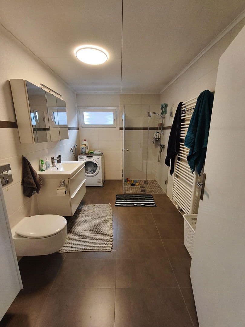 Predaj domu 147 m², pozemek 453 m², Friedberg (Hessen), Hesensko Predaj domu 147 m², pozemek 453 m², Friedberg (Hessen), Hesensko