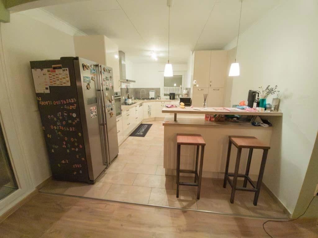 Predaj domu 147 m², pozemek 453 m², Friedberg (Hessen), Hesensko Predaj domu 147 m², pozemek 453 m², Friedberg (Hessen), Hesensko