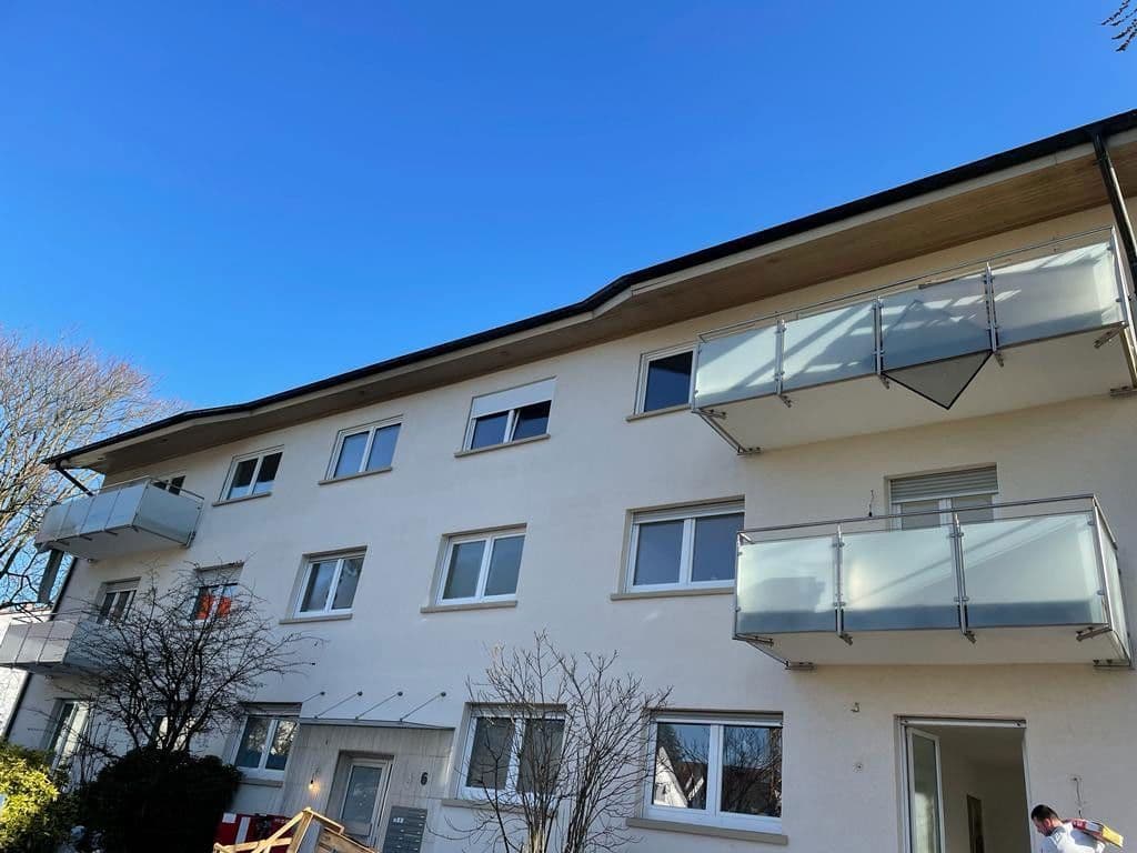 Prenájom bytu 4-izbový 95 m², Mannheim, Bádensko-Wurttembersko Prenájom bytu 4-izbový 95 m², Mannheim, Bádensko-Wurttembersko