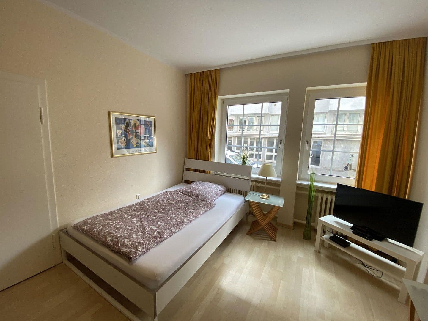 Prenájom bytu 1-izbový 27 m², Cantadorstr. 21, Düsseldorf, Severné Porýnie - Westfálsko Prenájom bytu 1-izbový 27 m², Cantadorstr. 21, Düsseldorf, Severné Porýnie - Westfálsko