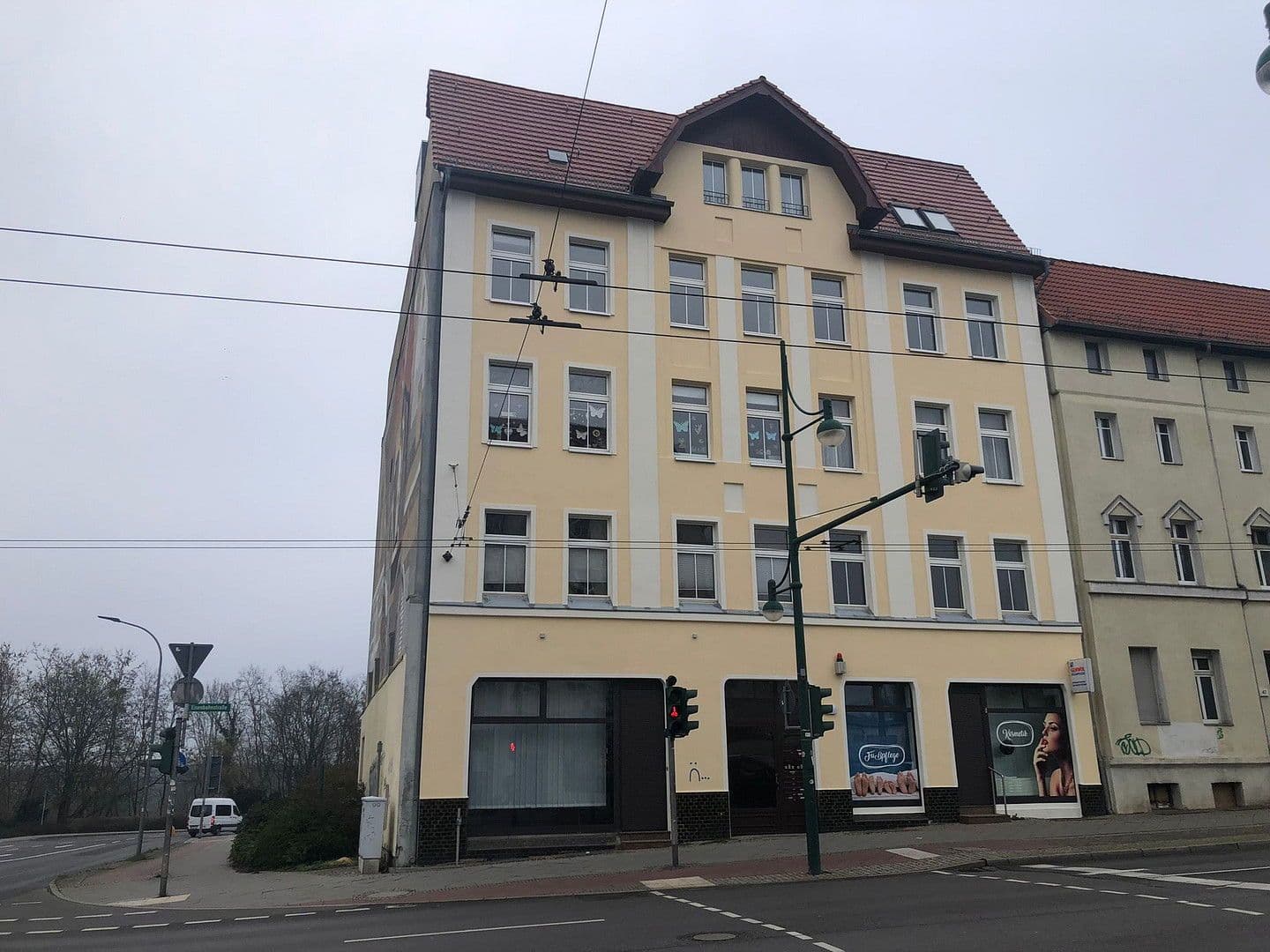 Prenájom bytu 4-izbový 105 m², Eisenbahnstraße 46, Eberswalde, Brandenbursko Prenájom bytu 4-izbový 105 m², Eisenbahnstraße 46, Eberswalde, Brandenbursko