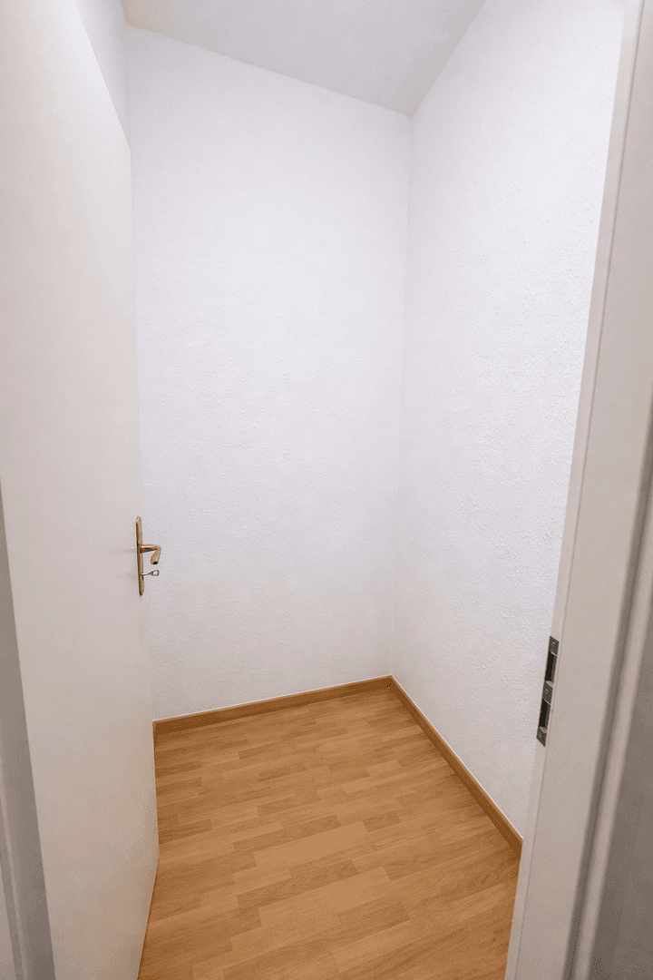 Prenájom bytu 1-izbový 45 m², Siegener Str. 55, Frankfurt am Main, Hesensko Prenájom bytu 1-izbový 45 m², Siegener Str. 55, Frankfurt am Main, Hesensko