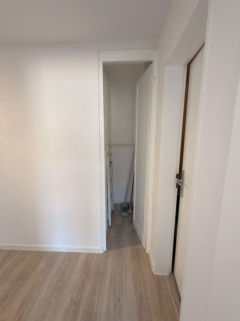Prenájom bytu 3-izbový 65 m², Hannover, Dolné Sasko Prenájom bytu 3-izbový 65 m², Hannover, Dolné Sasko