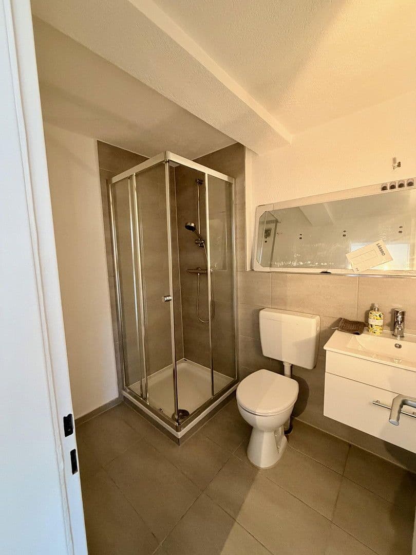 Prenájom bytu 3-izbový 65 m², Hannover, Dolné Sasko Prenájom bytu 3-izbový 65 m², Hannover, Dolné Sasko