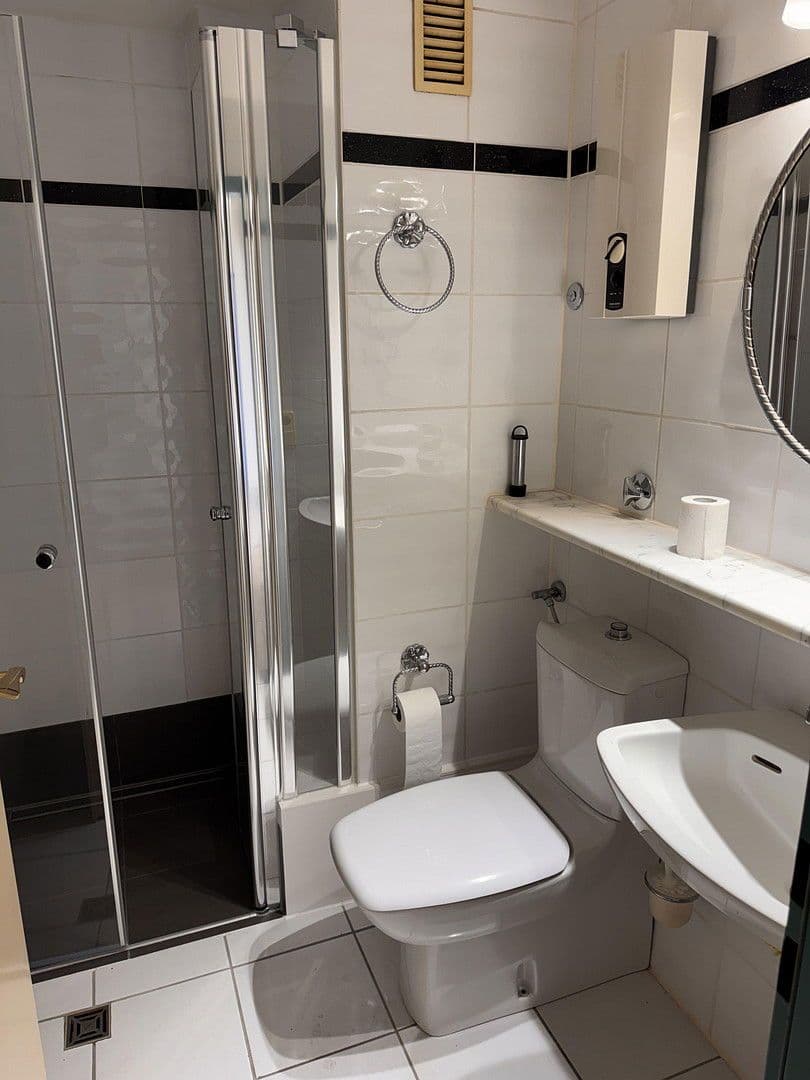 Predaj bytu 4-izbový 106 m², Alte Heerstr. 120, Kaarst, Severné Porýnie - Westfálsko Predaj bytu 4-izbový 106 m², Alte Heerstr. 120, Kaarst, Severné Porýnie - Westfálsko