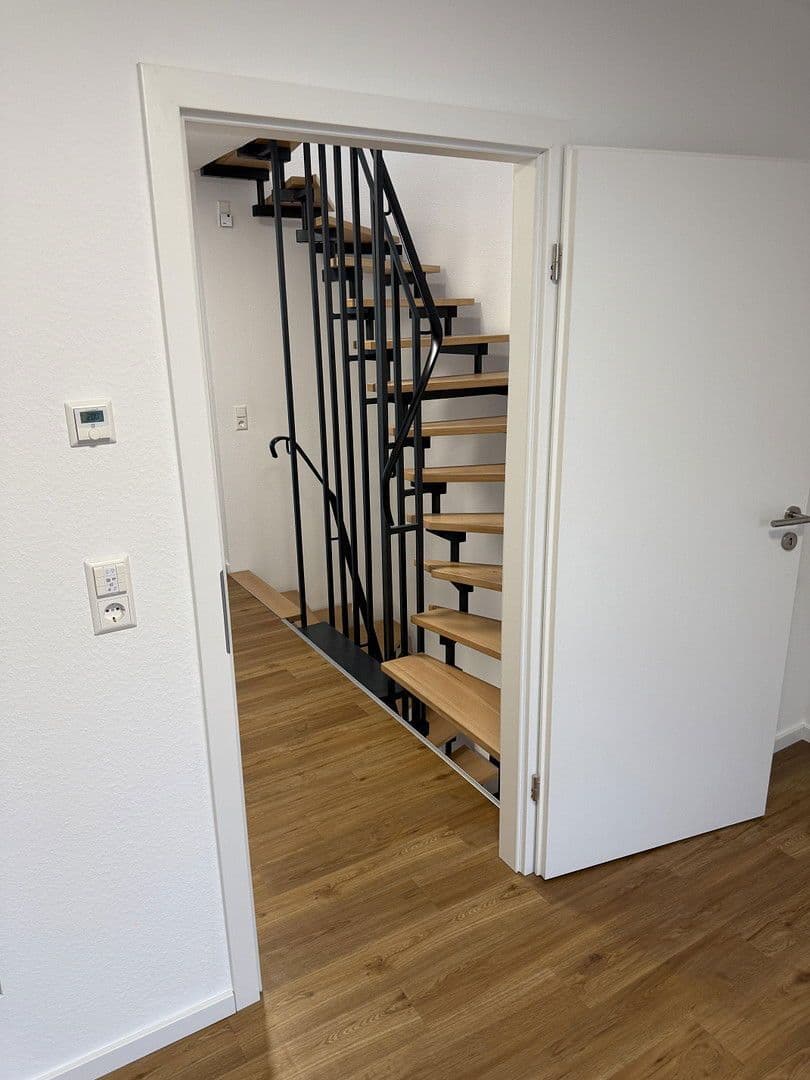 Prenájom domu 160 m², pozemek 160 m², Rankackerweg 38A, Freiburg im Breisgau, Bádensko-Wurttembersko Prenájom domu 160 m², pozemek 160 m², Rankackerweg 38A, Freiburg im Breisgau, Bádensko-Wurttembersko