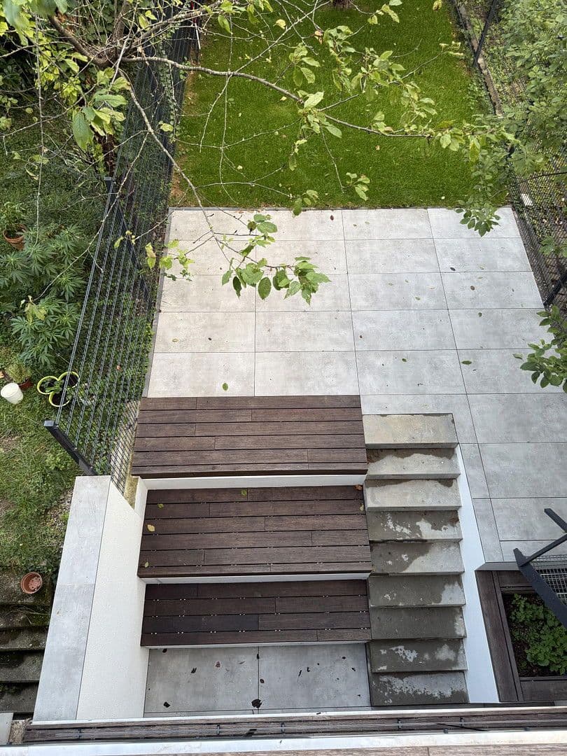 Prenájom domu 160 m², pozemek 160 m², Rankackerweg 38A, Freiburg im Breisgau, Bádensko-Wurttembersko Prenájom domu 160 m², pozemek 160 m², Rankackerweg 38A, Freiburg im Breisgau, Bádensko-Wurttembersko